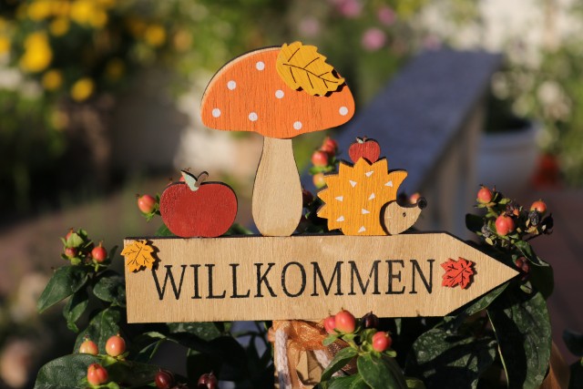 autumn welcome sign